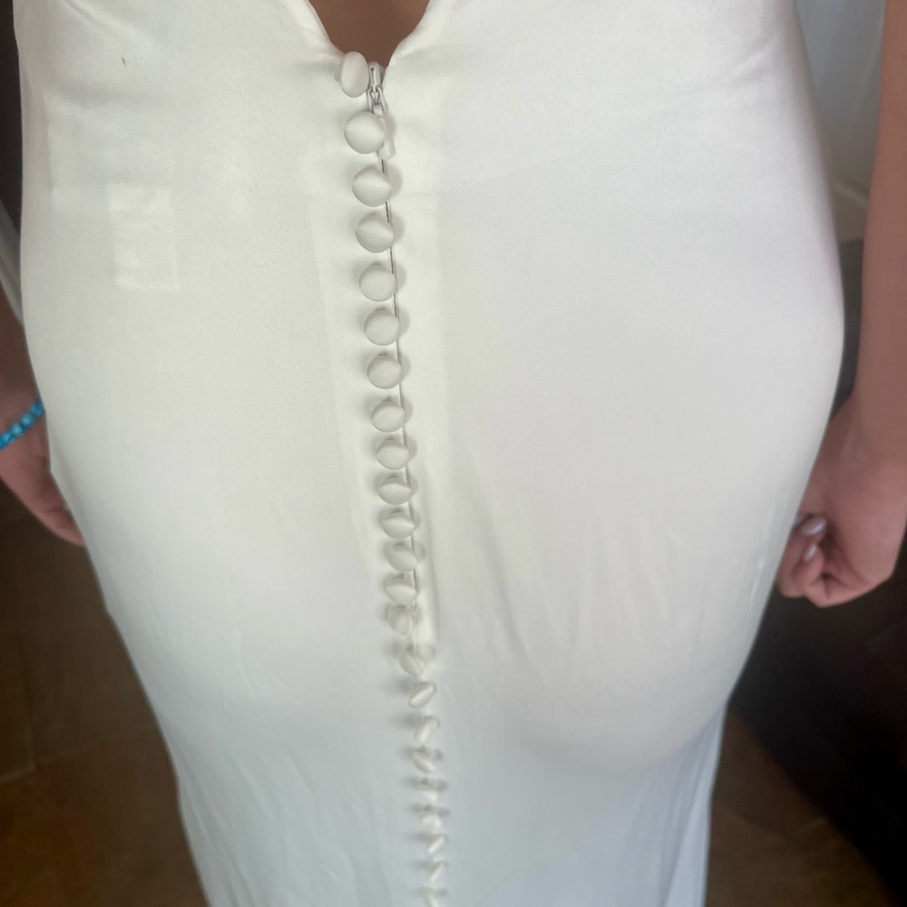 Elegant White Button-Back wedding dress